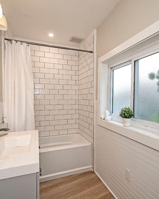 Hip And Bright Lawerenceville 2 Bed Easy Parking Pittsburgh Kültér fotó