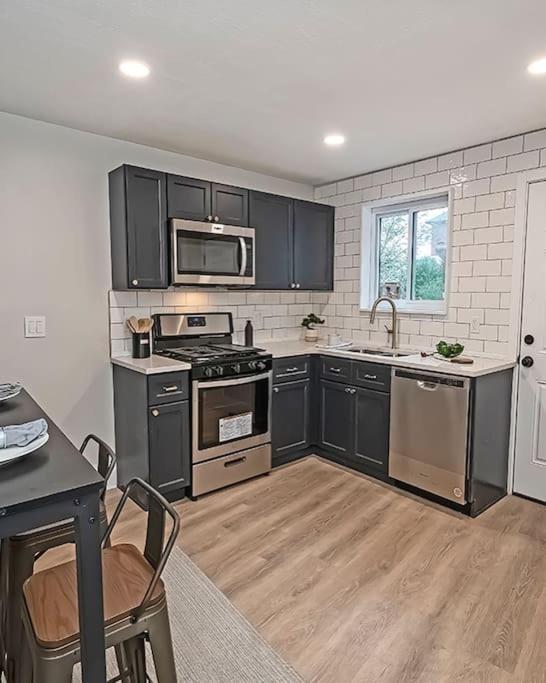 Hip And Bright Lawerenceville 2 Bed Easy Parking Pittsburgh Kültér fotó